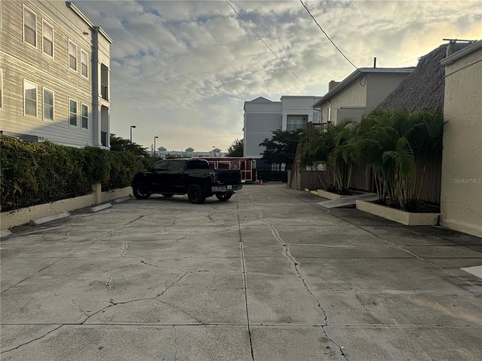 Activo con contrato: $699,000 (0 camas, 0 baños, 2100 Pies cuadrados)