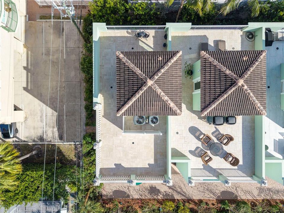 En Venta: $1,650,000 (3 camas, 3 baños, 2569 Pies cuadrados)