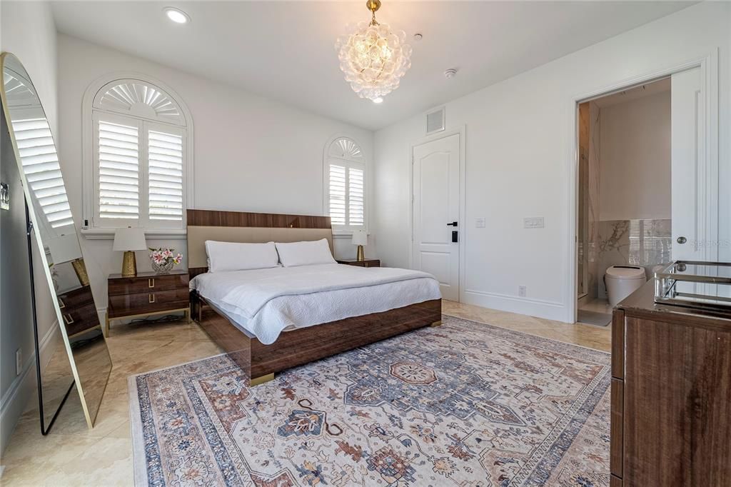 En Venta: $1,650,000 (3 camas, 3 baños, 2569 Pies cuadrados)