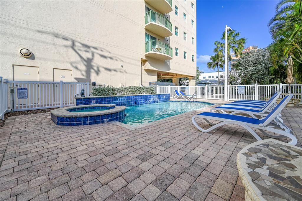 En Venta: $1,650,000 (3 camas, 3 baños, 2569 Pies cuadrados)