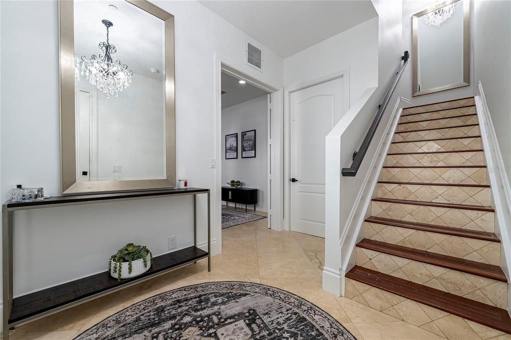 En Venta: $1,650,000 (3 camas, 3 baños, 2569 Pies cuadrados)