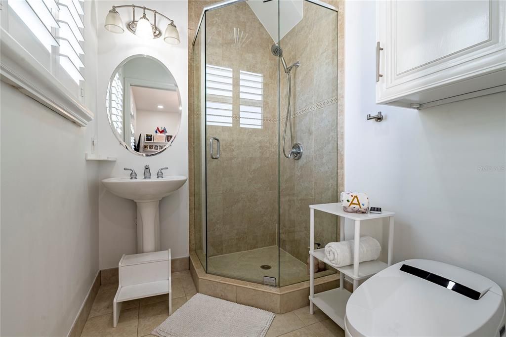 En Venta: $1,650,000 (3 camas, 3 baños, 2569 Pies cuadrados)