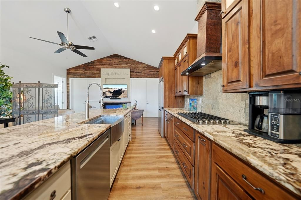 For Sale: $810,000 (3 beds, 2 baths, 1901 Square Feet)