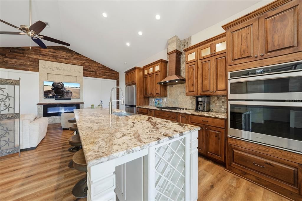 For Sale: $810,000 (3 beds, 2 baths, 1901 Square Feet)