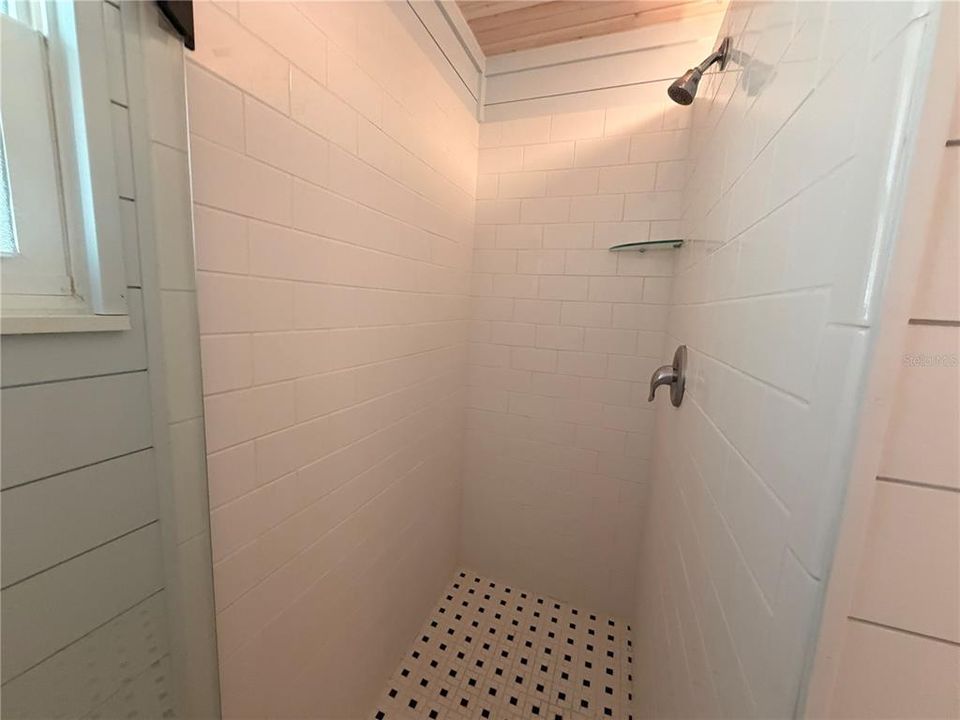 В аренду: $1,800 (2 спален, 1 ванн, 792 Квадратных фут)