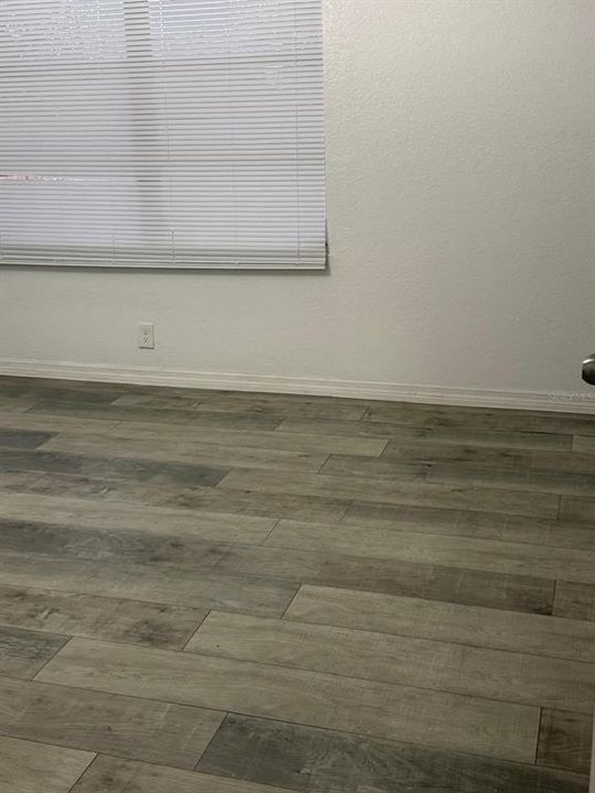 For Sale: $329,000 (3 beds, 2 baths, 1400 Square Feet)