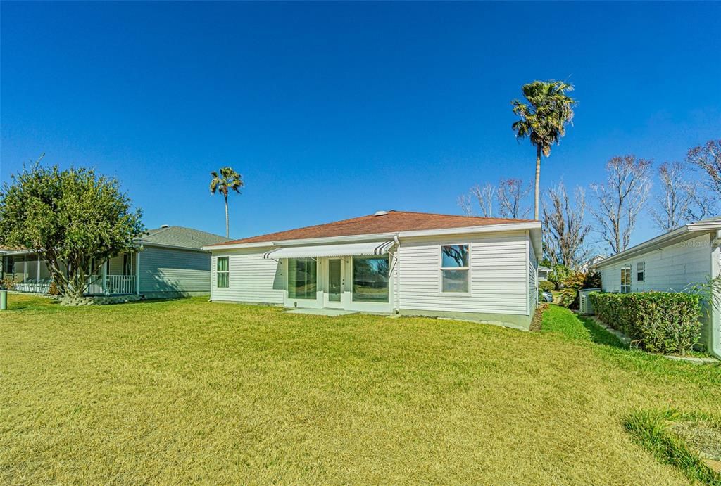 For Sale: $249,900 (2 beds, 2 baths, 1421 Square Feet)