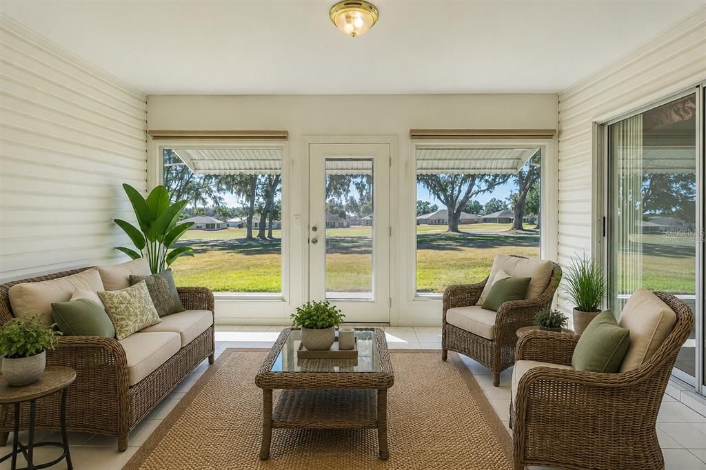 For Sale: $249,900 (2 beds, 2 baths, 1421 Square Feet)