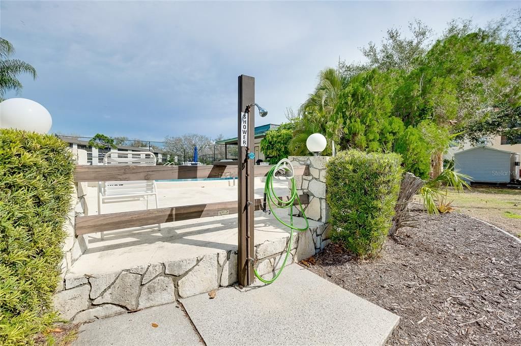 For Sale: $110,000 (2 beds, 2 baths, 894 Square Feet)
