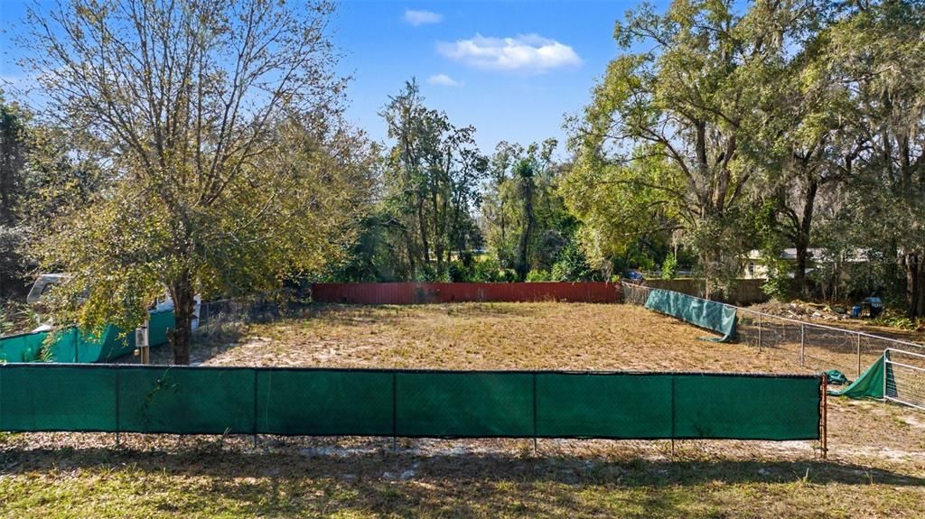 На продажу: $24,999 (0.18 acres)