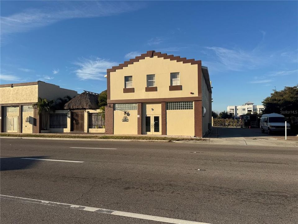For Sale: $699,000 (0 beds, 0 baths, 4480 Square Feet)