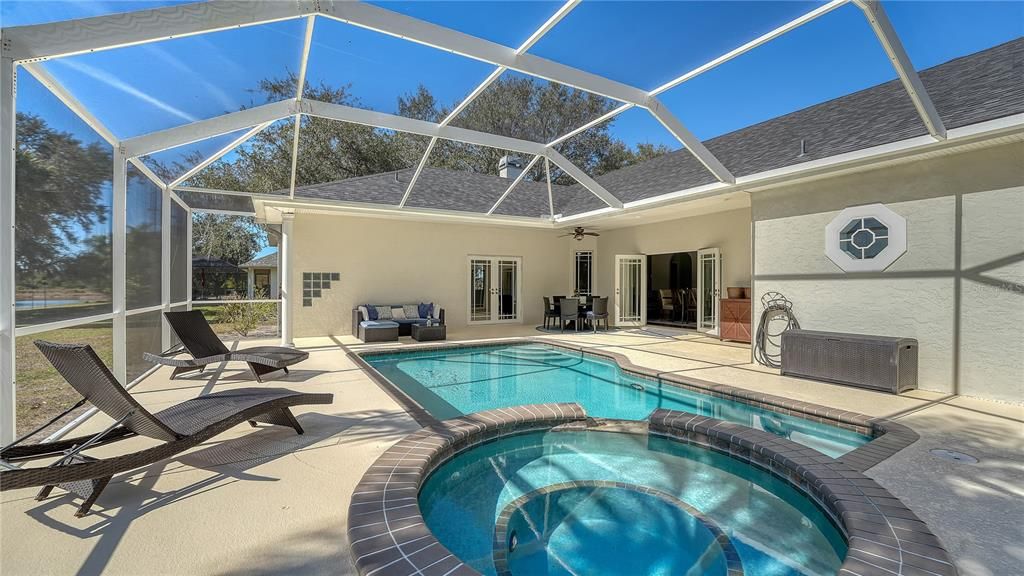 En Venta: $944,000 (4 camas, 3 baños, 3732 Pies cuadrados)