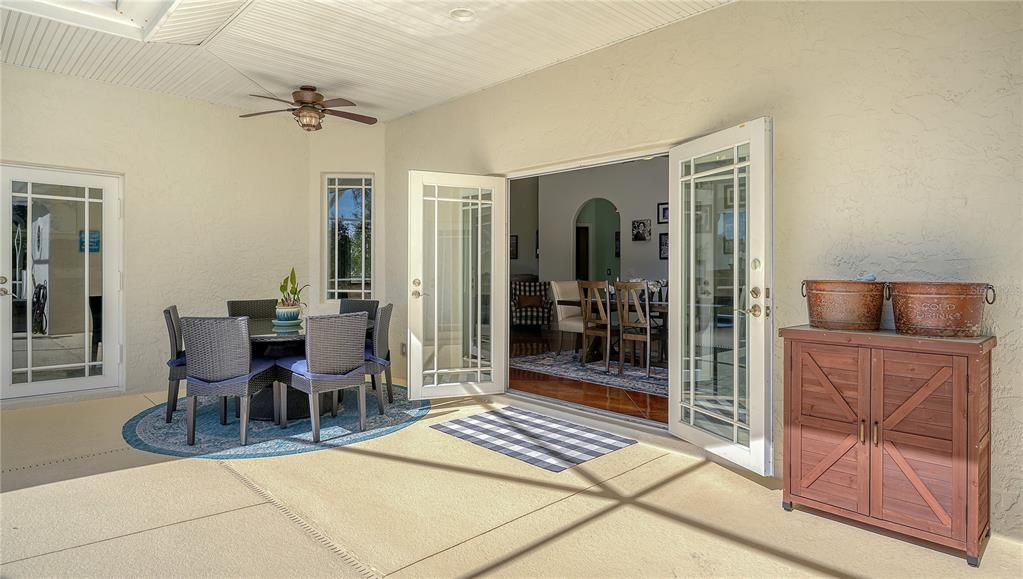 En Venta: $944,000 (4 camas, 3 baños, 3732 Pies cuadrados)