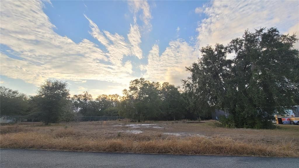 待售: $150,000 (1.03 acres)