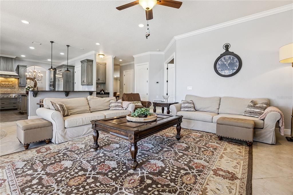 En Venta: $2,450,000 (5 camas, 7 baños, 5165 Pies cuadrados)