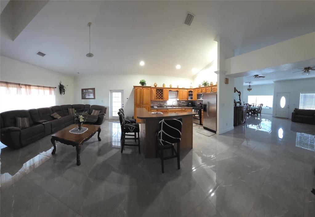 For Sale: $490,000 (3 beds, 2 baths, 2318 Square Feet)