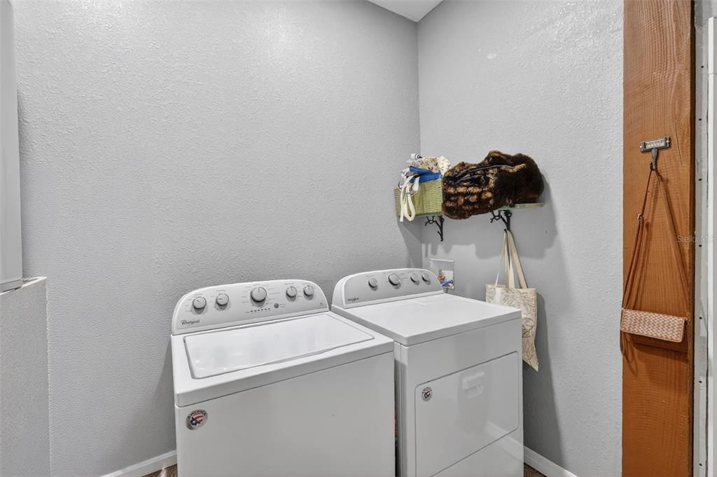 En Venta: $999,500 (4 camas, 4 baños, 3395 Pies cuadrados)