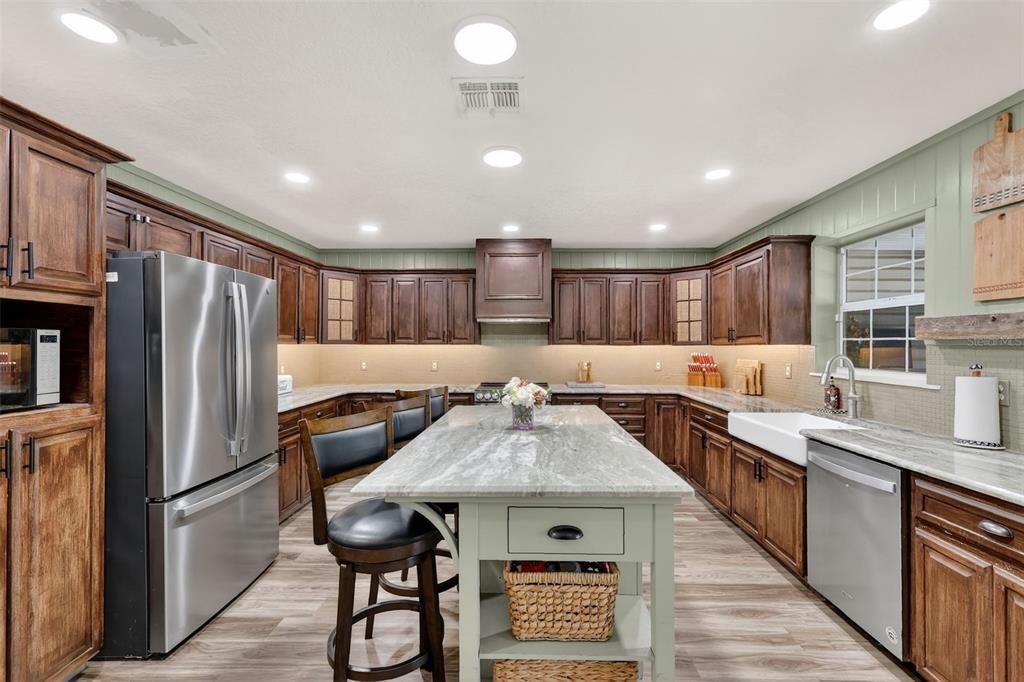 En Venta: $999,500 (4 camas, 4 baños, 3395 Pies cuadrados)