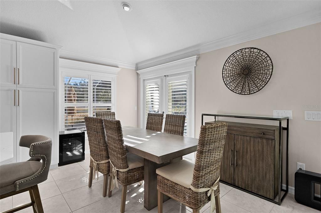 Activo con contrato: $850,000 (4 camas, 2 baños, 2518 Pies cuadrados)