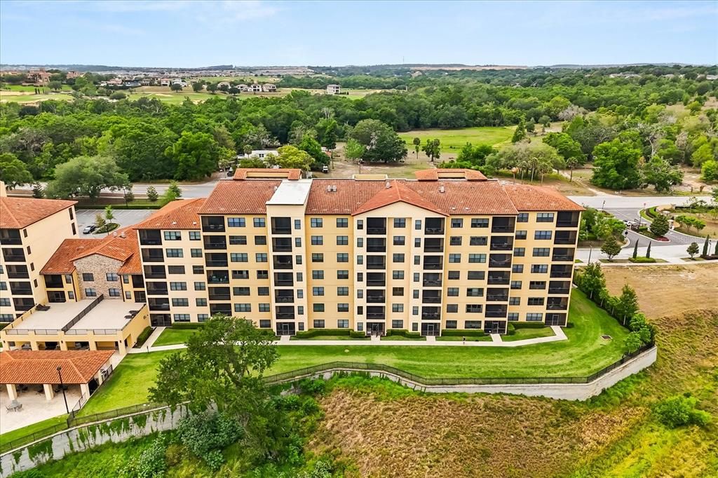 For Sale: $398,000 (2 beds, 2 baths, 1402 Square Feet)