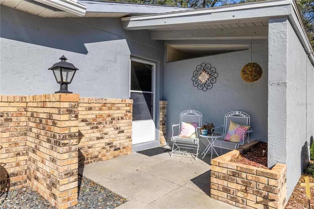 Под контрактом: $153,999 (2 спален, 2 ванн, 1066 Квадратных фут)