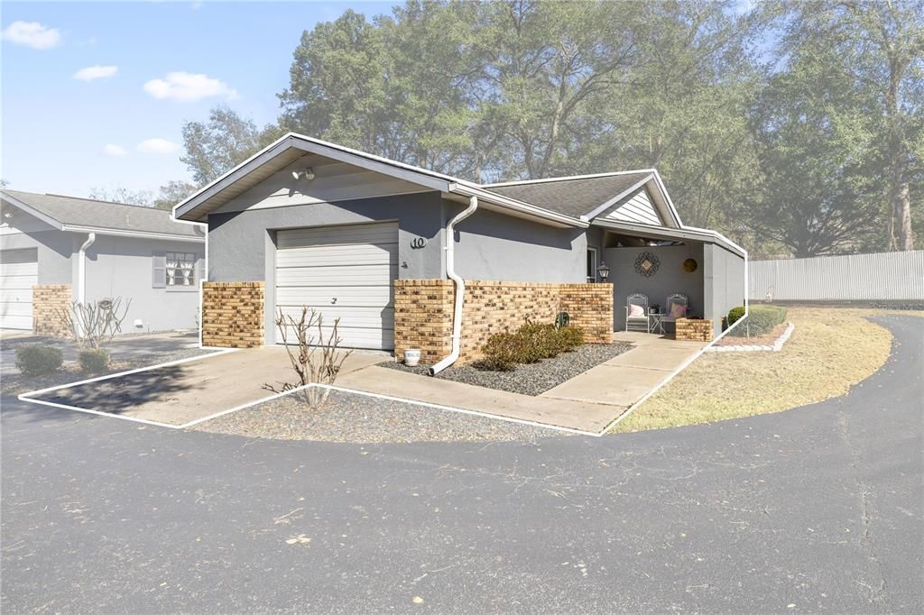 Под контрактом: $153,999 (2 спален, 2 ванн, 1066 Квадратных фут)