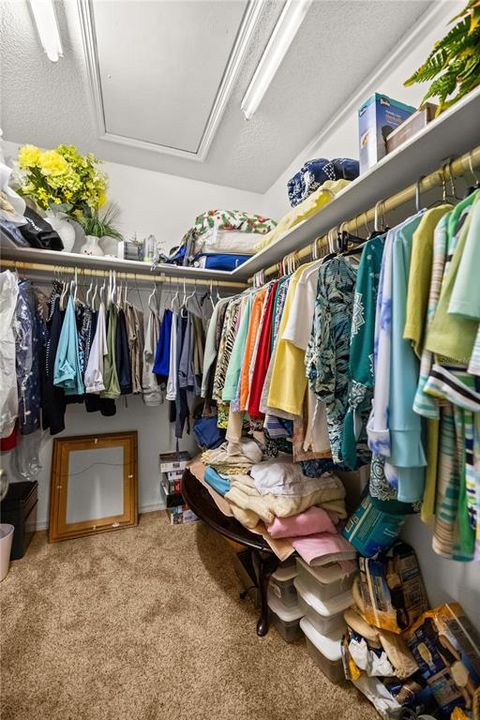 Под контрактом: $153,999 (2 спален, 2 ванн, 1066 Квадратных фут)