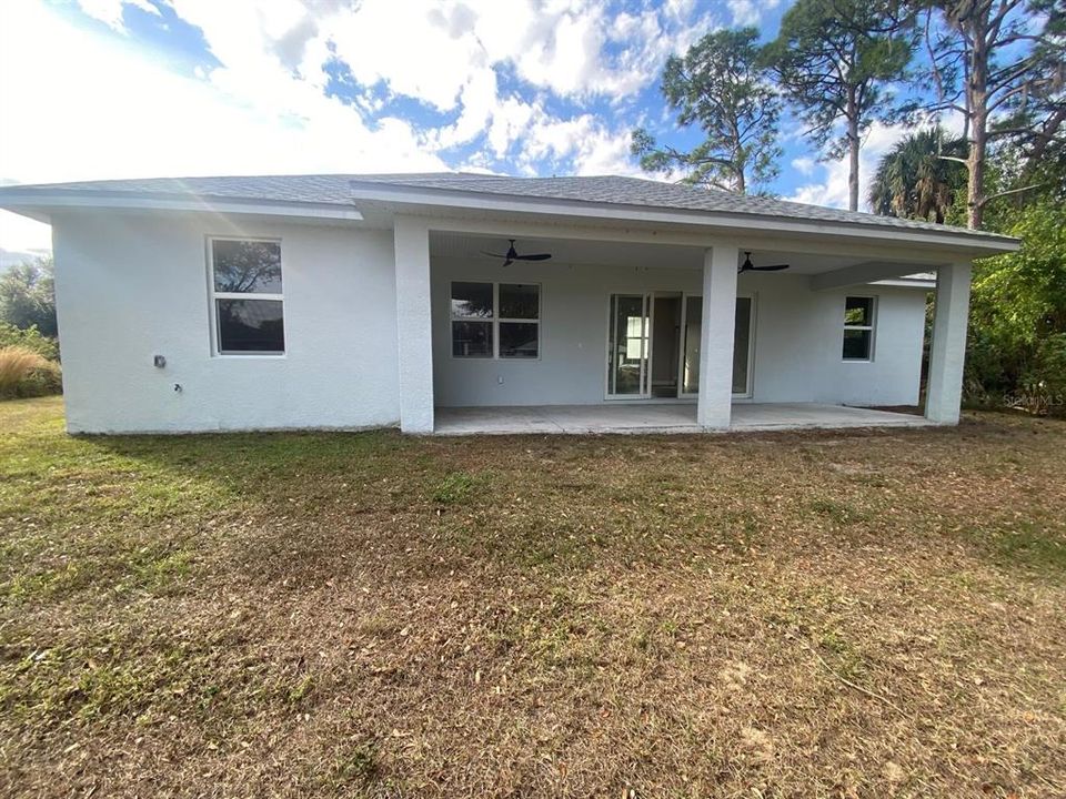 En Venta: $370,000 (3 camas, 2 baños, 1880 Pies cuadrados)
