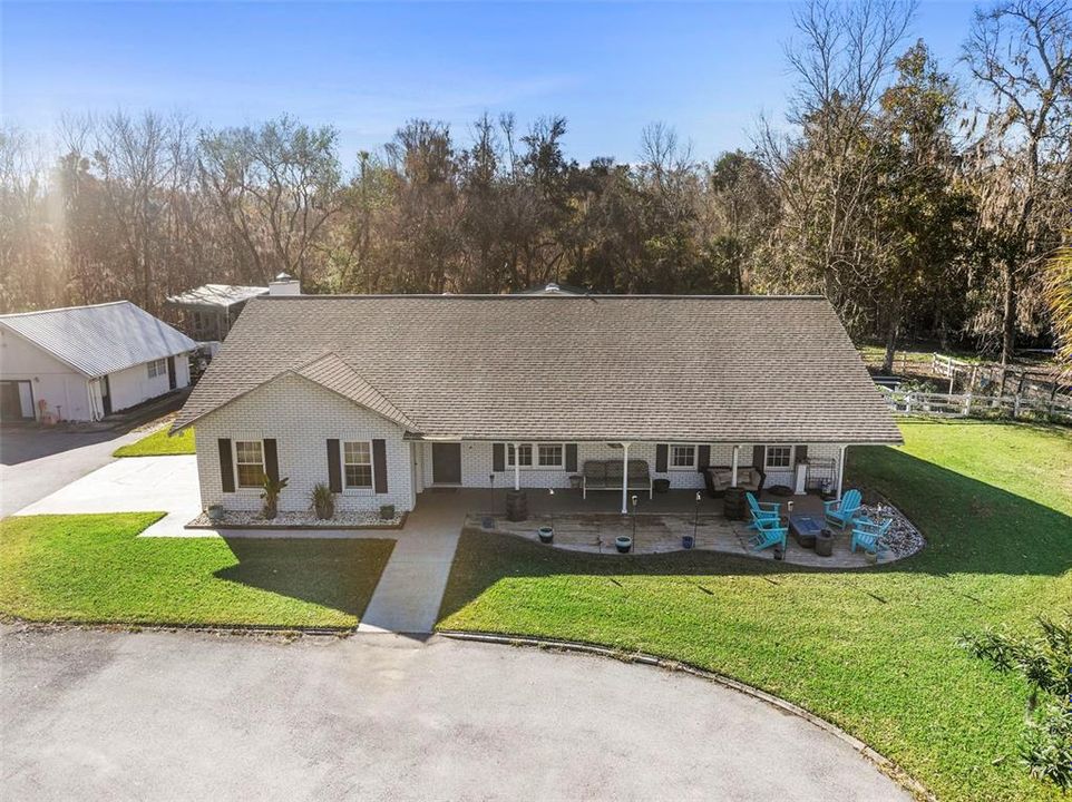 For Sale: $800,000 (5 beds, 3 baths, 2343 Square Feet)
