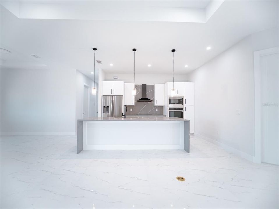 En Venta: $795,000 (3 camas, 2 baños, 1798 Pies cuadrados)