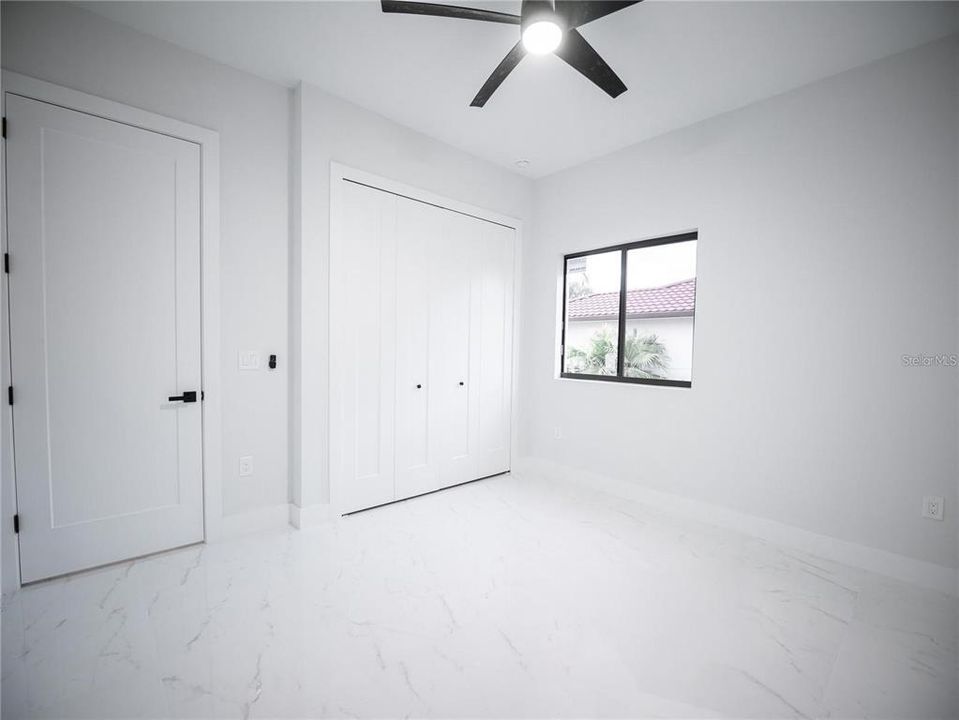 En Venta: $795,000 (3 camas, 2 baños, 1798 Pies cuadrados)