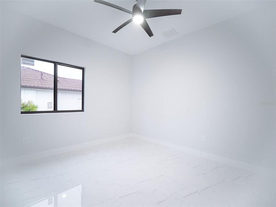 En Venta: $795,000 (3 camas, 2 baños, 1798 Pies cuadrados)
