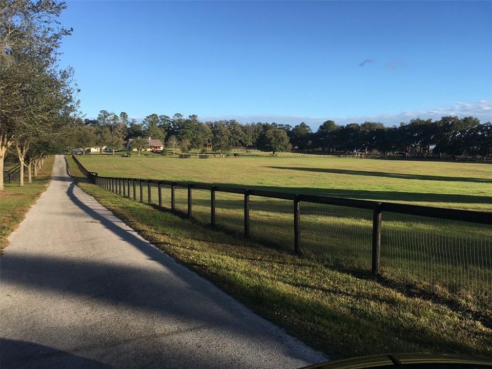 For Sale: $3,400,000 (2 beds, 1 baths, 1152 Square Feet)