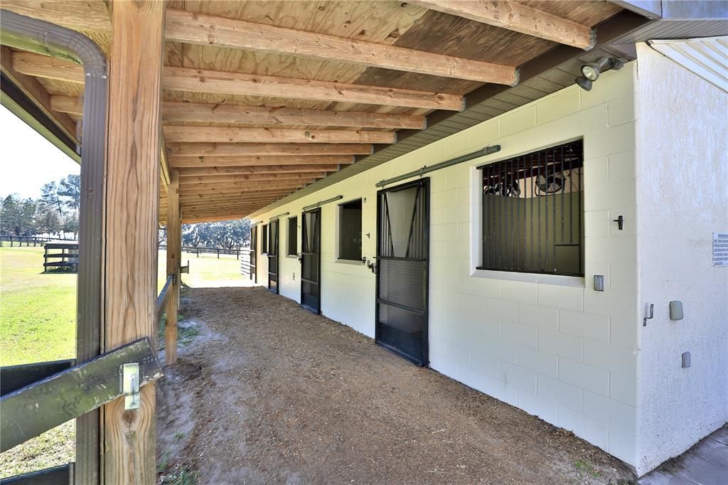 For Sale: $3,400,000 (2 beds, 1 baths, 1152 Square Feet)