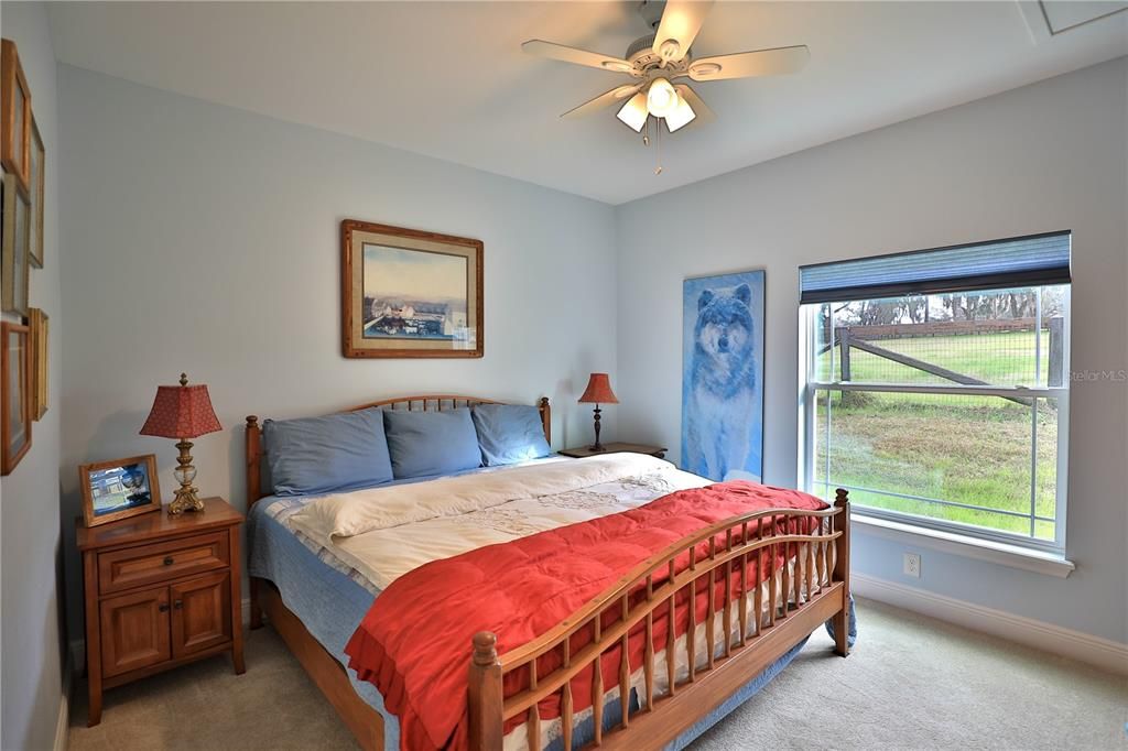 For Sale: $3,400,000 (2 beds, 1 baths, 1152 Square Feet)