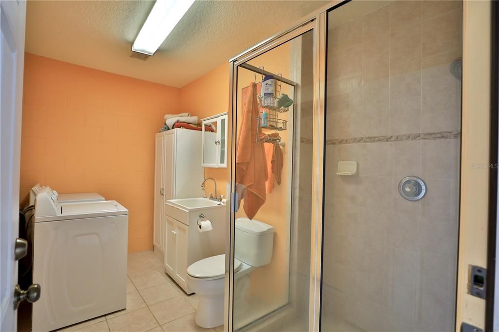 For Sale: $3,400,000 (2 beds, 1 baths, 1152 Square Feet)