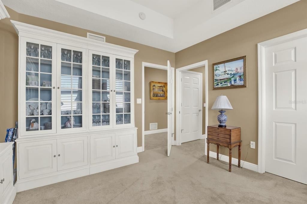 For Sale: $1,399,000 (3 beds, 3 baths, 3020 Square Feet)