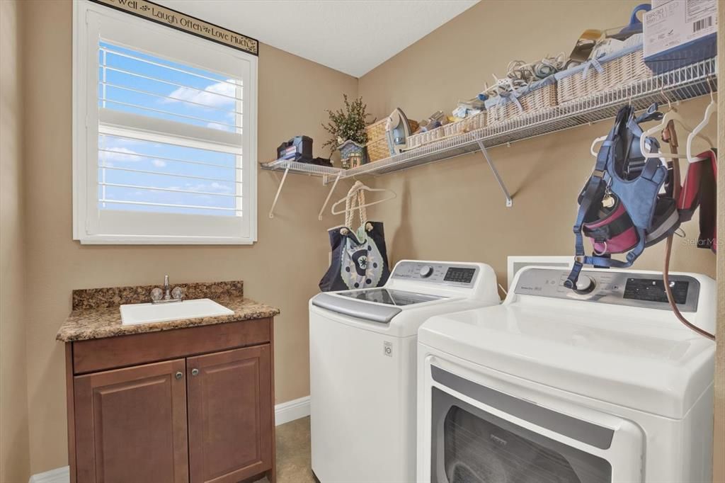 For Sale: $1,399,000 (3 beds, 3 baths, 3020 Square Feet)