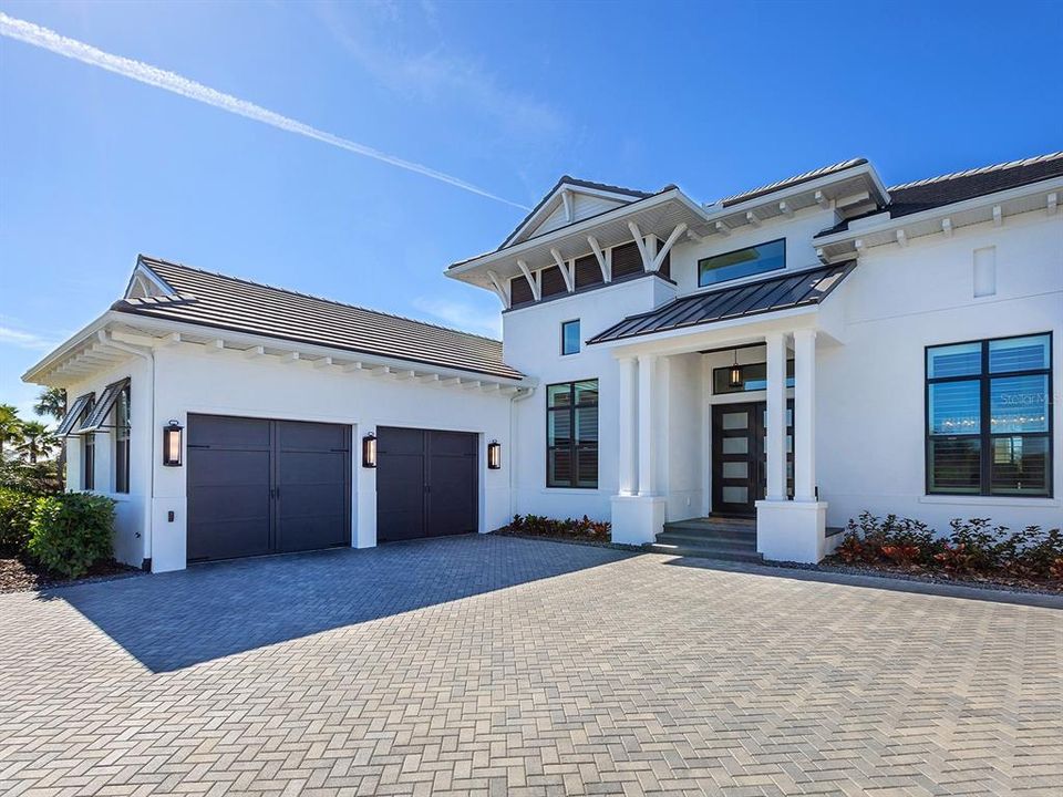 For Sale: $3,999,000 (4 beds, 5 baths, 6488 Square Feet)