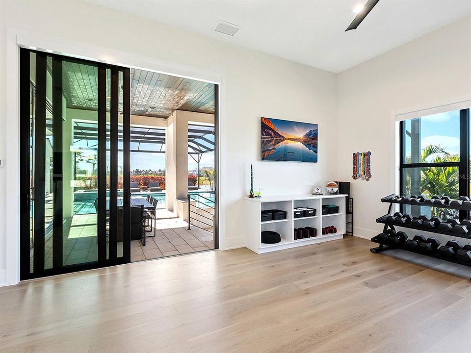 For Sale: $3,999,000 (4 beds, 5 baths, 6488 Square Feet)
