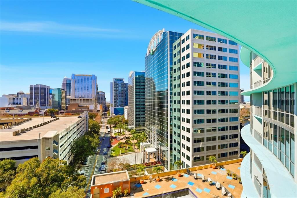 For Sale: $275,000 (1 beds, 1 baths, 1023 Square Feet)