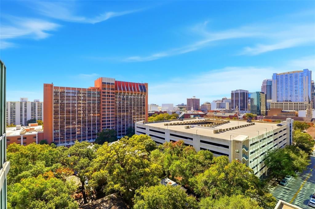 For Sale: $275,000 (1 beds, 1 baths, 1023 Square Feet)