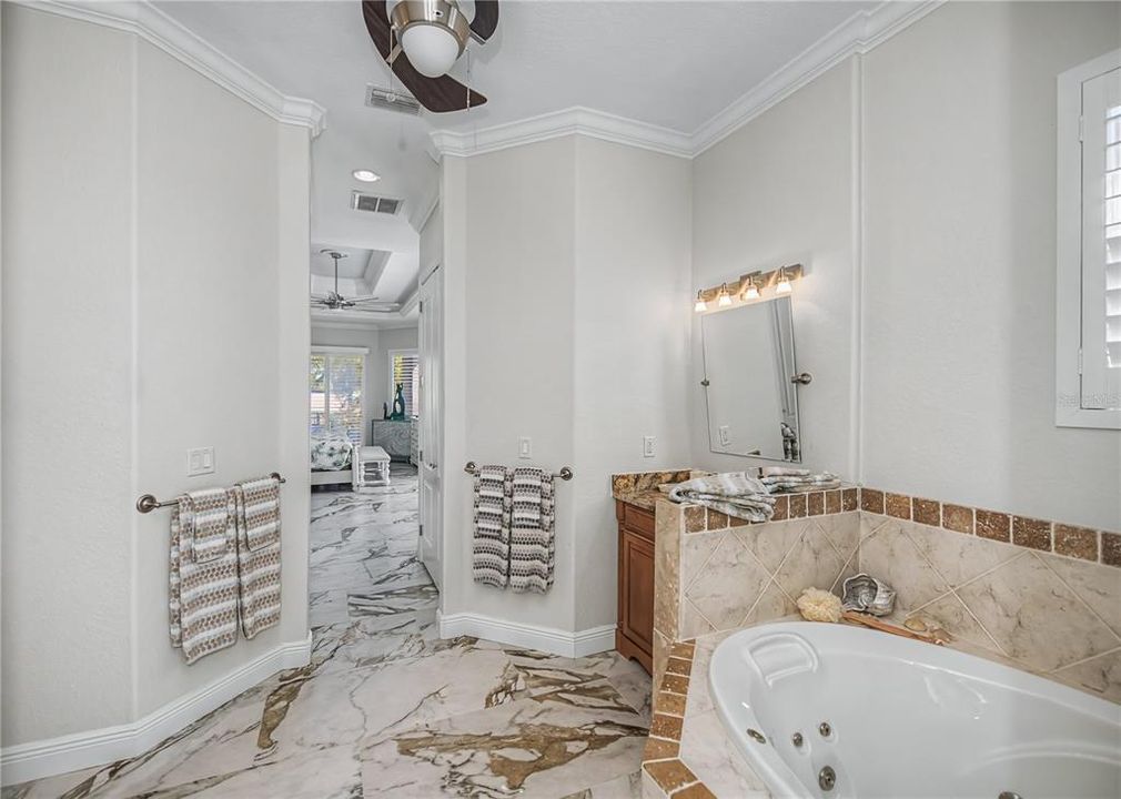 For Sale: $1,350,000 (4 beds, 4 baths, 3490 Square Feet)