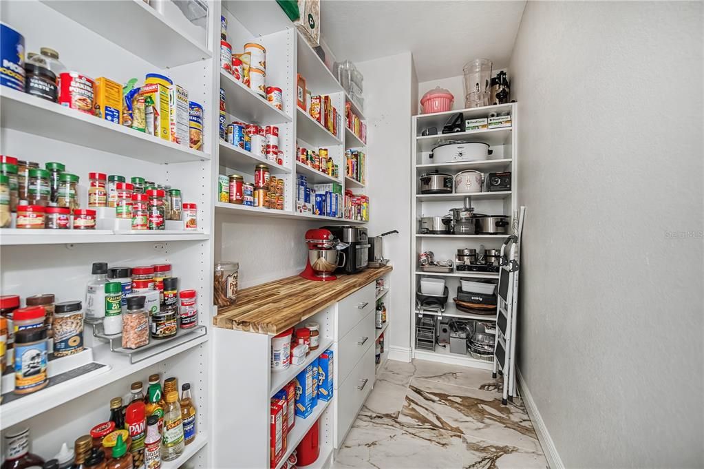 For Sale: $1,350,000 (4 beds, 4 baths, 3490 Square Feet)