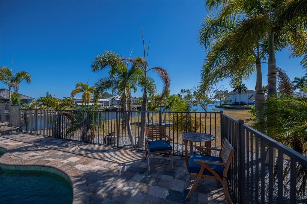 For Sale: $1,350,000 (4 beds, 4 baths, 3490 Square Feet)
