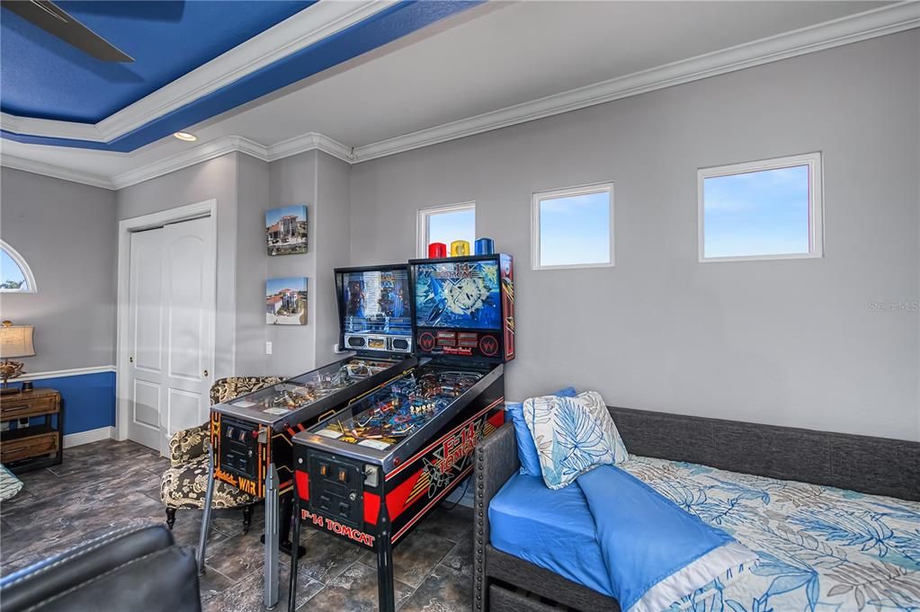 For Sale: $1,350,000 (4 beds, 4 baths, 3490 Square Feet)