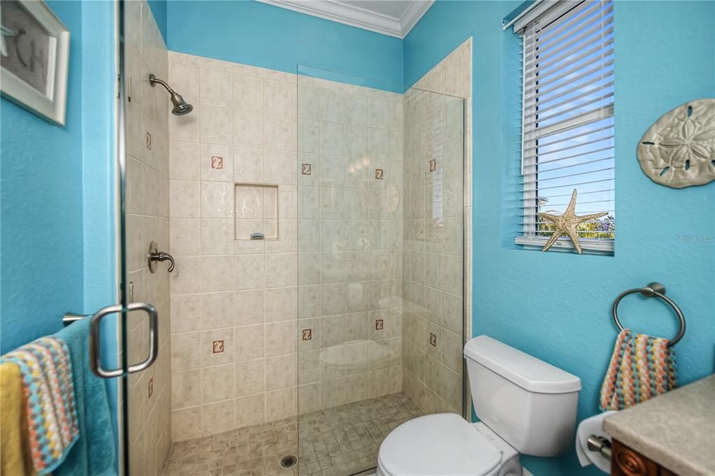 For Sale: $1,350,000 (4 beds, 4 baths, 3490 Square Feet)