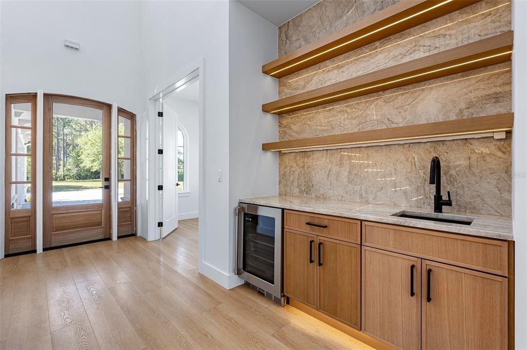En Venta: $1,290,000 (4 camas, 3 baños, 3041 Pies cuadrados)