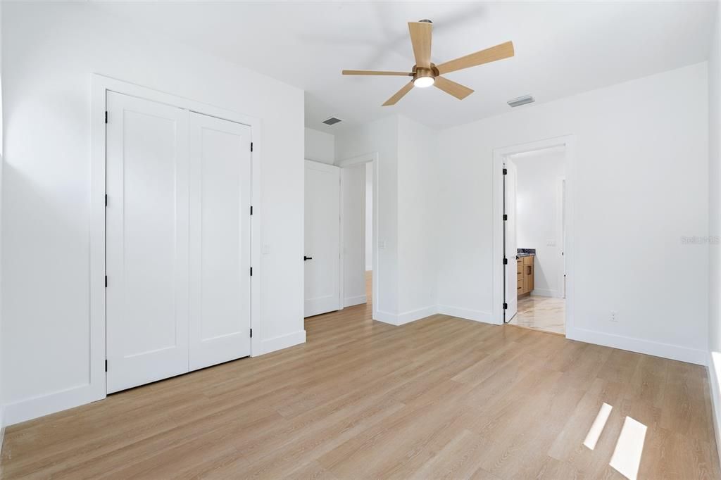 En Venta: $1,290,000 (4 camas, 3 baños, 3041 Pies cuadrados)