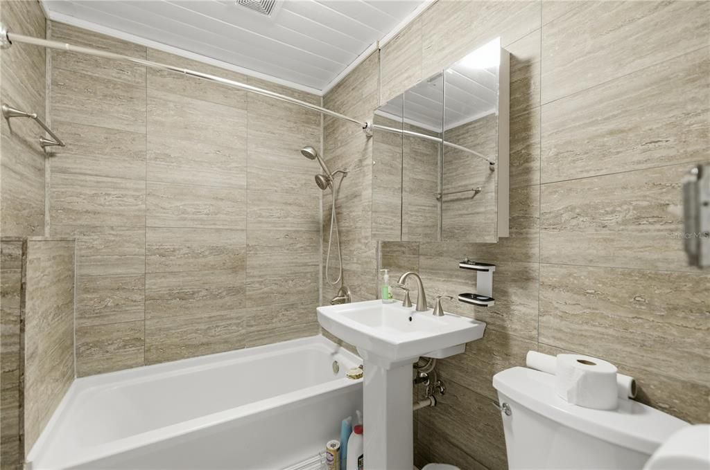 En Venta: $189,000 (4 camas, 1 baños, 1056 Pies cuadrados)